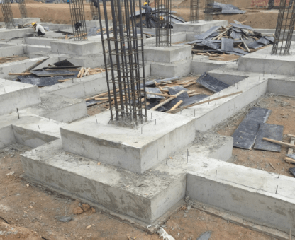 西北電建承建新疆哈密景峽風電項目土建工程正式啟動，新能源建設再添新動能